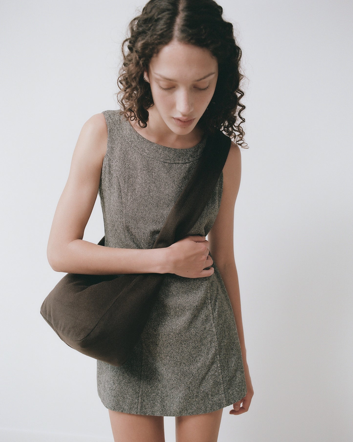 002 - CHOCOLATE WOOL
