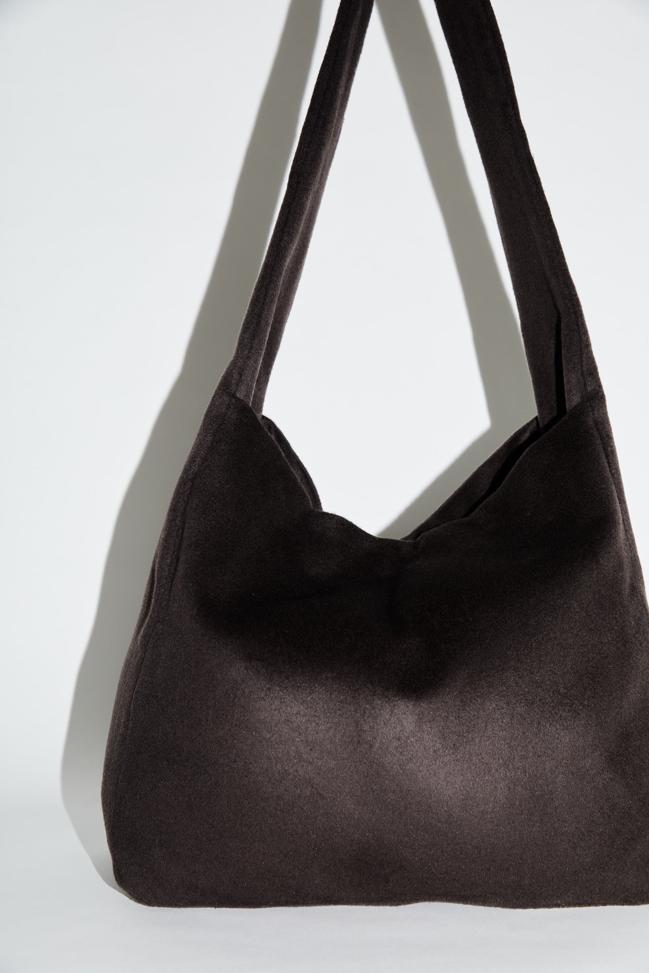 001 - CHOCOLATE WOOL