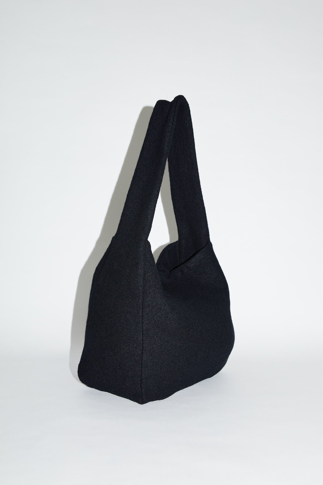 001 - BLACK WOOL 2.0