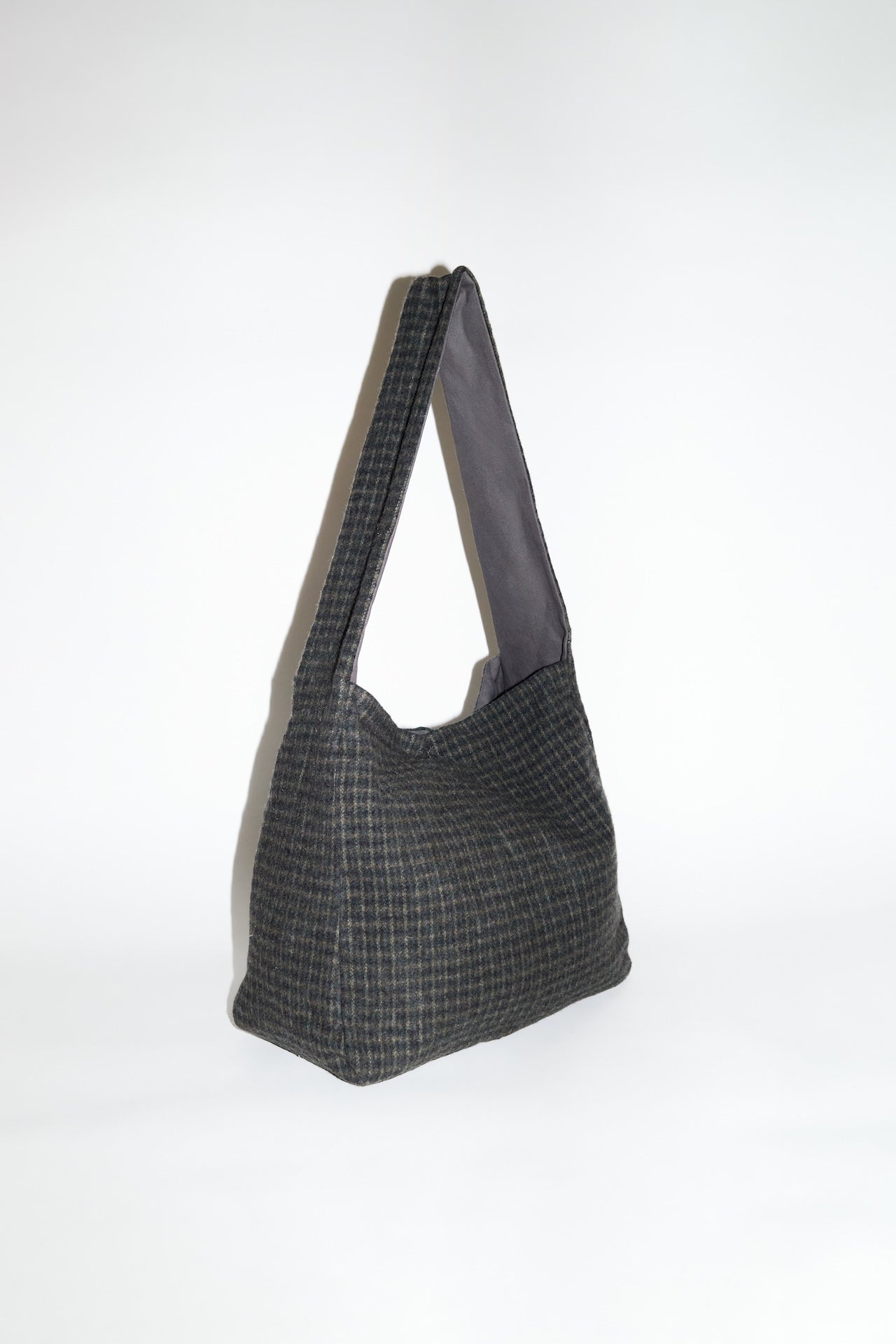 001 - TARTAN WOOL